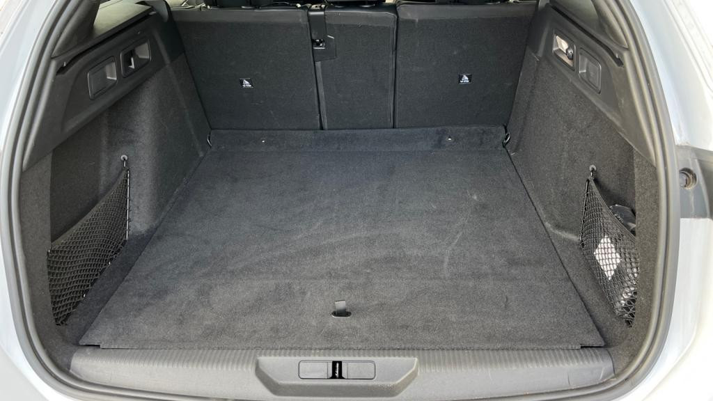 Nouvelle PEUGEOT 308 SW SW 1.5 BlueHDi S&S - 130 - EAT8  III GT