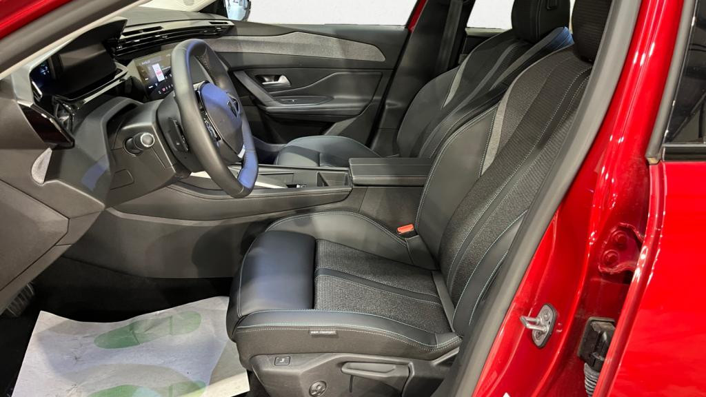 Nouvelle PEUGEOT 308  1.5 BlueHDi S&S - 130 - EAT8  III BERLINE Allure