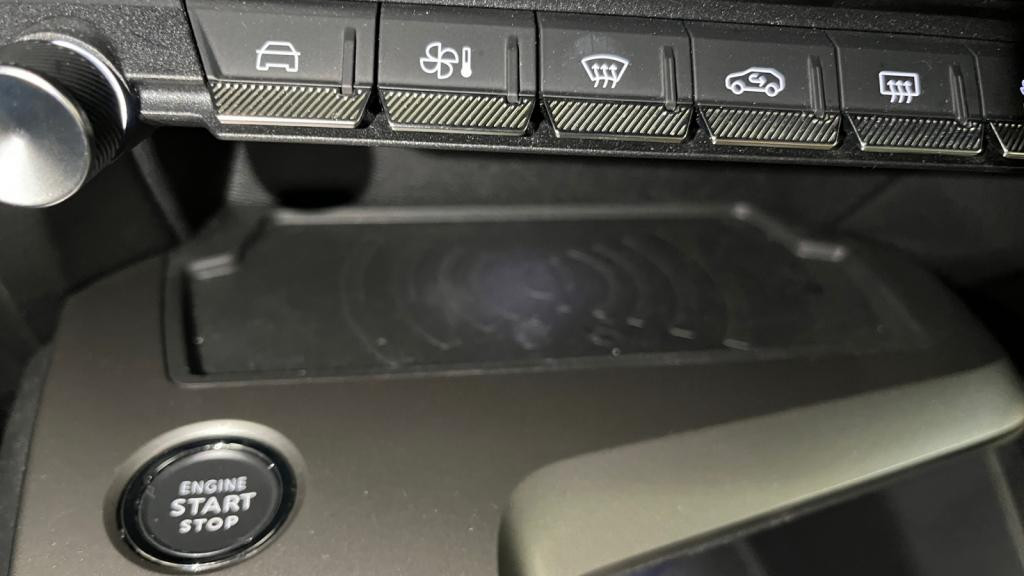 Nouvelle PEUGEOT 308  1.5 BlueHDi S&S - 130 - EAT8  III BERLINE Allure