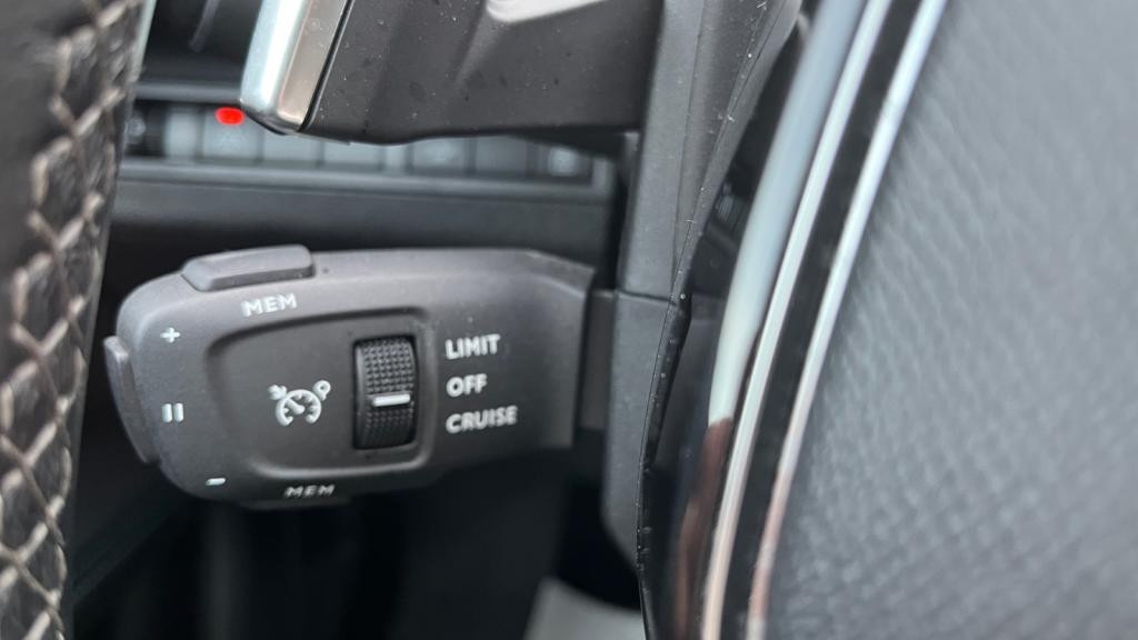 PEUGEOT 3008  1.5 BlueHDi S&S - 130 - EAT8  II  Allure Pack PHASE 2