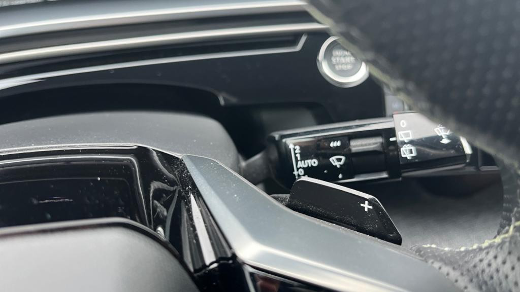 Nouvelle PEUGEOT 5008  1.2i Hybrid - 145 - e-DCS6  III 2024 GT 