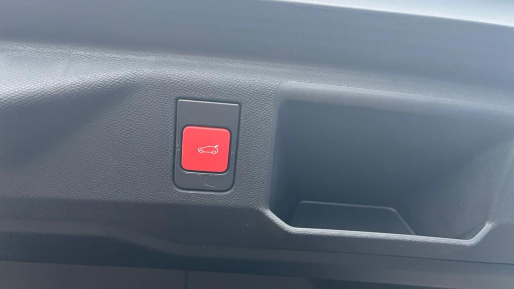 Nouvelle PEUGEOT 5008  1.2i Hybrid - 145 - e-DCS6  III 2024 GT 