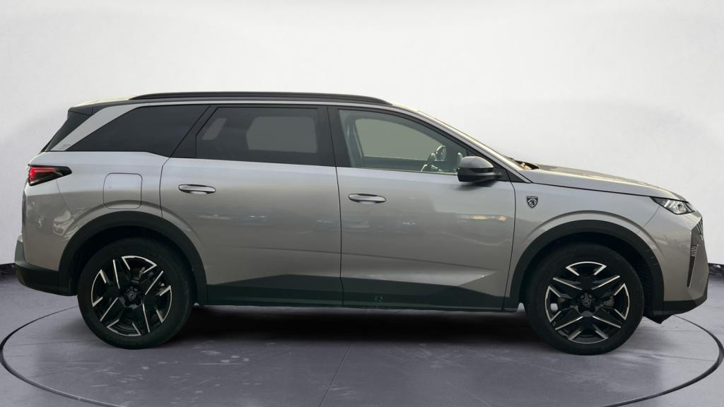 Nouvelle PEUGEOT 5008 Hybrid 145 e-DCS6  III GT - Sellerie Alcantara REFLECTION - 7 Places