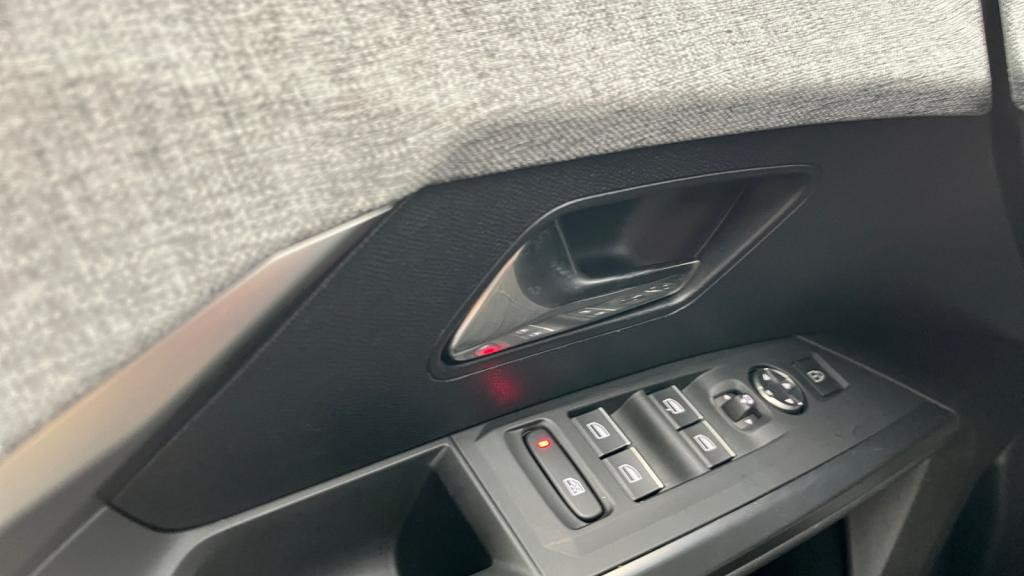 Nouvelle PEUGEOT 5008 Hybrid 145 e-DCS6  III GT - Sellerie Alcantara REFLECTION - 7 Places