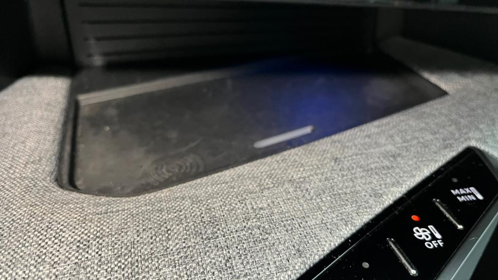 Nouvelle PEUGEOT 3008  1.2i Hybrid - 145 - e-DCS6  III 2024 GT 