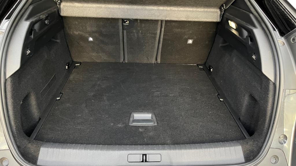 Nouvelle PEUGEOT 3008  1.2i Hybrid - 145 - e-DCS6  III 2024 GT 