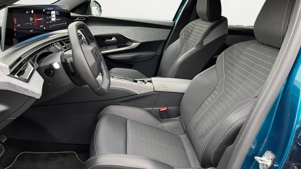 Nouvelle PEUGEOT 3008  1.2i Hybrid - 145 - e-DCS6  III 2024 Allure 