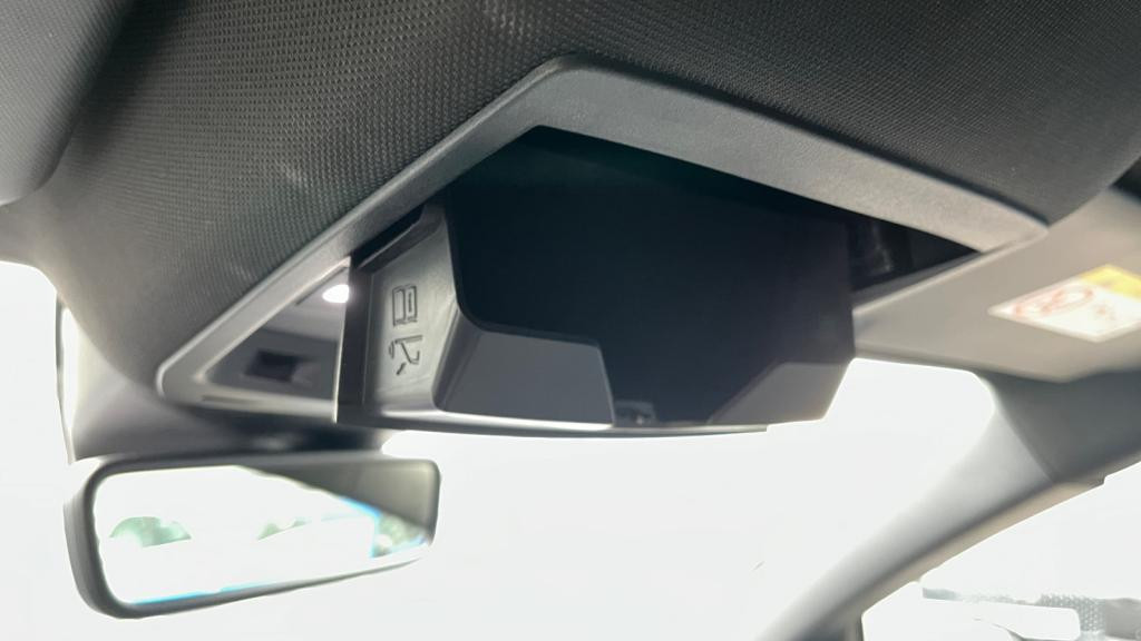 Nouvelle PEUGEOT 3008  1.2i Hybrid - 145 - e-DCS6  III 2024 Allure 