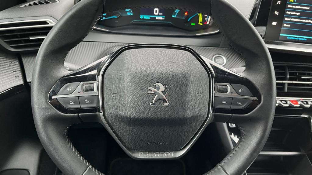 Nouvelle PEUGEOT 208 e- - 136  II BERLINE Active Pack