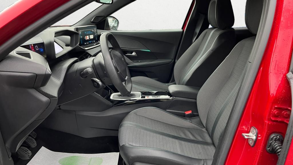 Nouvelle PEUGEOT 2008  1.2i PureTech 12V S&S - 100  II Allure Pack