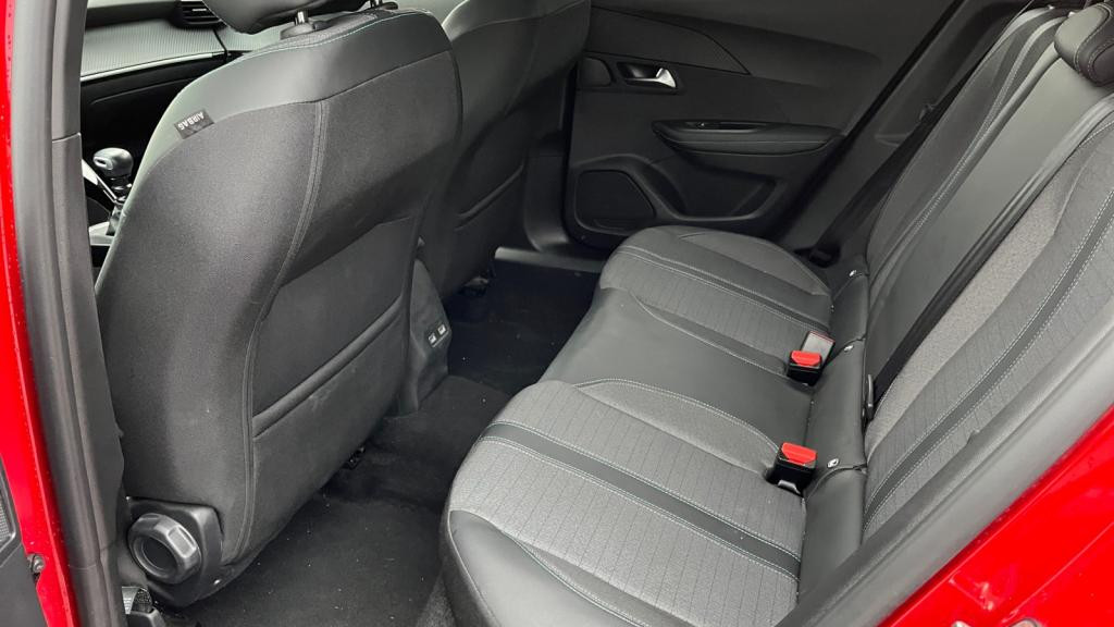 Nouvelle PEUGEOT 2008  1.2i PureTech 12V S&S - 100  II Allure Pack