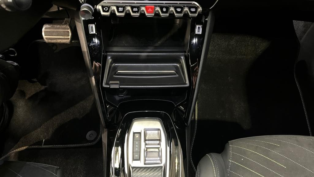 Nouvelle PEUGEOT 2008 Hybrid 145 e-DCS6 GT - Pack Alcantara Executive - Pack Vision & Navigation & Drive Assiste