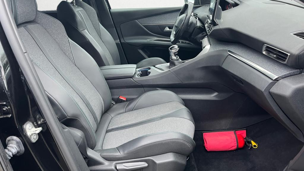 PEUGEOT 5008  1.5 BlueHDi S&S - 130  II Allure Pack PHASE 2