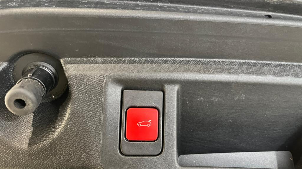 PEUGEOT 308  SW 1.5 BlueHDi S&S - 130 - BV EAT8  III SW BREAK GT 