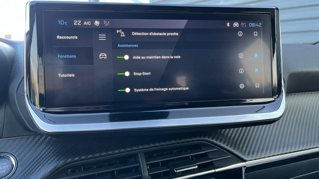 Nouvelle PEUGEOT 2008  1.2i PureTech 12V S&S - 100  II Allure PHASE 2