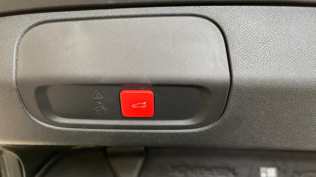 Nouvelle PEUGEOT 408 PHEV 225 e-EAT8 GT - Caméra 360 - Attelage - Sièges Electriques