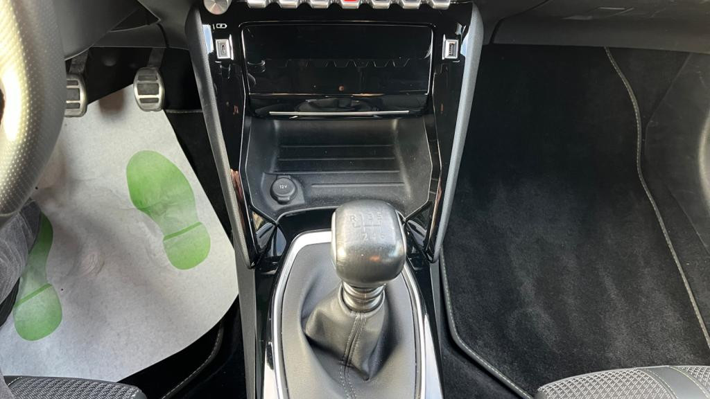 PEUGEOT 208  1.5 BlueHDi S&S - 100  II  BERLINE GT