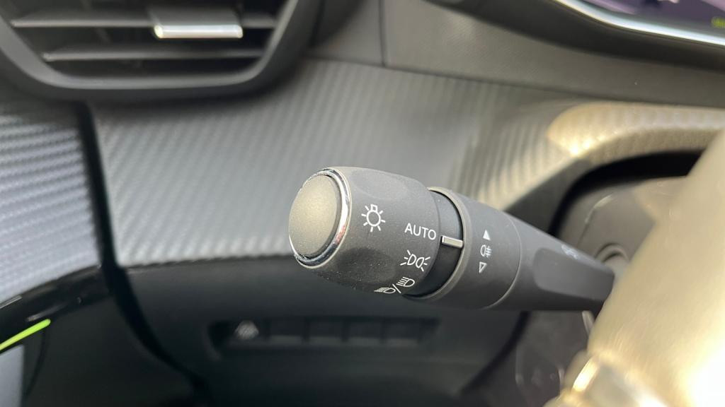 PEUGEOT 208  1.5 BlueHDi S&S - 100  II  BERLINE GT