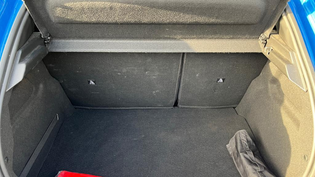 PEUGEOT 208  1.5 BlueHDi S&S - 100  II  BERLINE GT