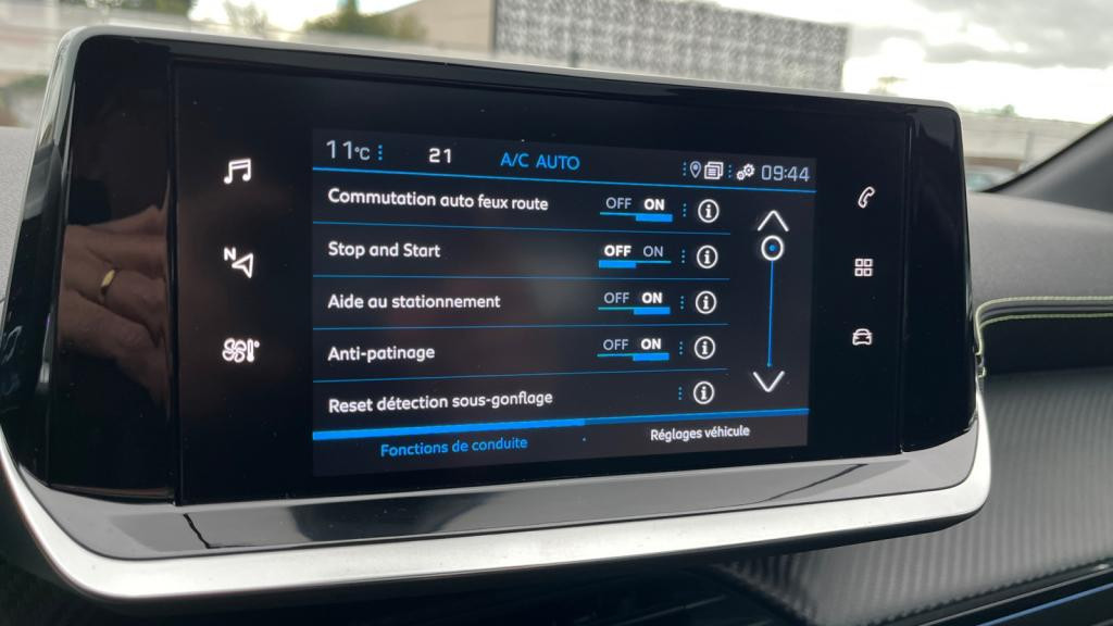 PEUGEOT 208 BlueHDi 100 II GT - Toit Panoramique - Caméra