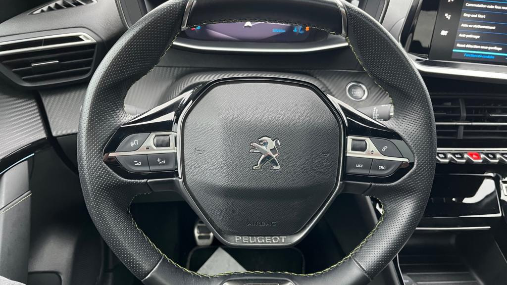 PEUGEOT 208 BlueHDi 100 II GT - Toit Panoramique - Caméra