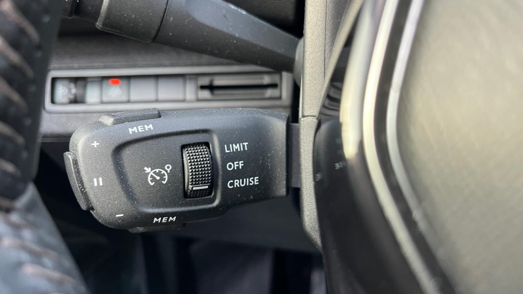 PEUGEOT 3008  1.5 BlueHDi S&S - 130  II Allure PHASE 2