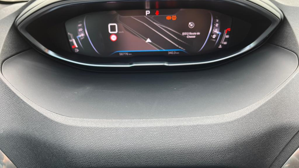 Nouvelle PEUGEOT 3008 PureTech 130 EAT8 II Allure Pack - Hayon Mains Libres - Radars AV