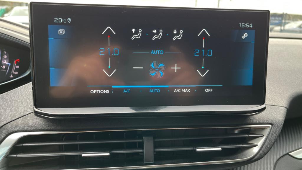 Nouvelle PEUGEOT 3008 PureTech 130 EAT8 II Allure Pack - Hayon Mains Libres - Radars AV