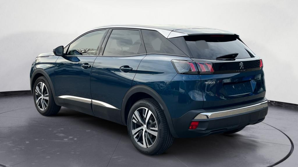 Nouvelle PEUGEOT 3008 PureTech 130 EAT8 II Allure Pack - Hayon Mains Libres - Radars AV