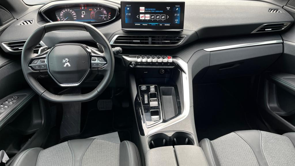 Nouvelle PEUGEOT 3008 PureTech 130 EAT8 II Allure Pack - Hayon Mains Libres - Radars AV