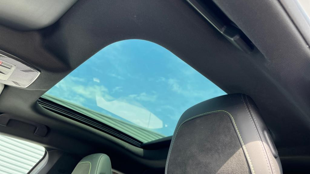 Nouvelle PEUGEOT 308 PureTech 130 EAT8 III GT - Toit Ouvrant - Visio 360 - Pack Alcantara