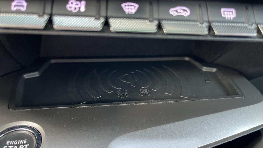 Nouvelle PEUGEOT 308 PureTech 130 EAT8 III GT - Toit Ouvrant - Visio 360 - Pack Alcantara