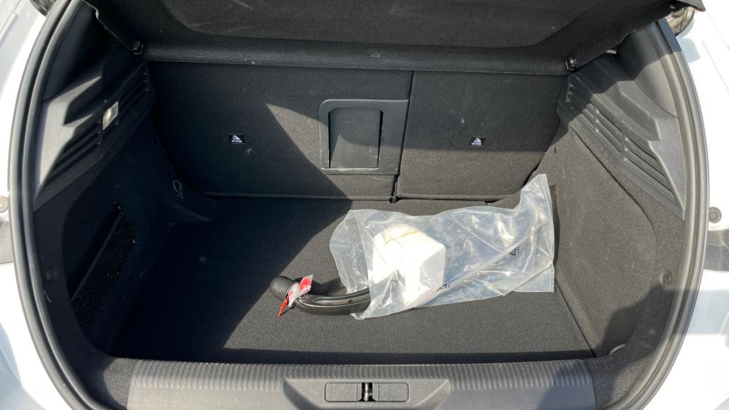 Nouvelle PEUGEOT 308 PureTech 130 EAT8 III GT - Toit Ouvrant - Visio 360 - Pack Alcantara