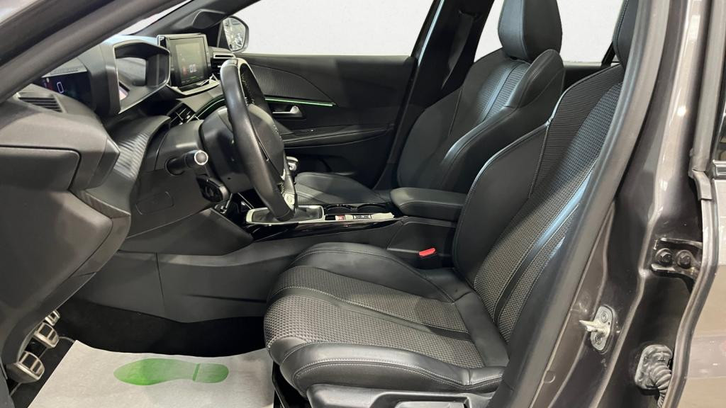 Nouvelle PEUGEOT 208 BlueHDi 100 II  GT - Toit Panoramque - Sièges Avant Chauffants