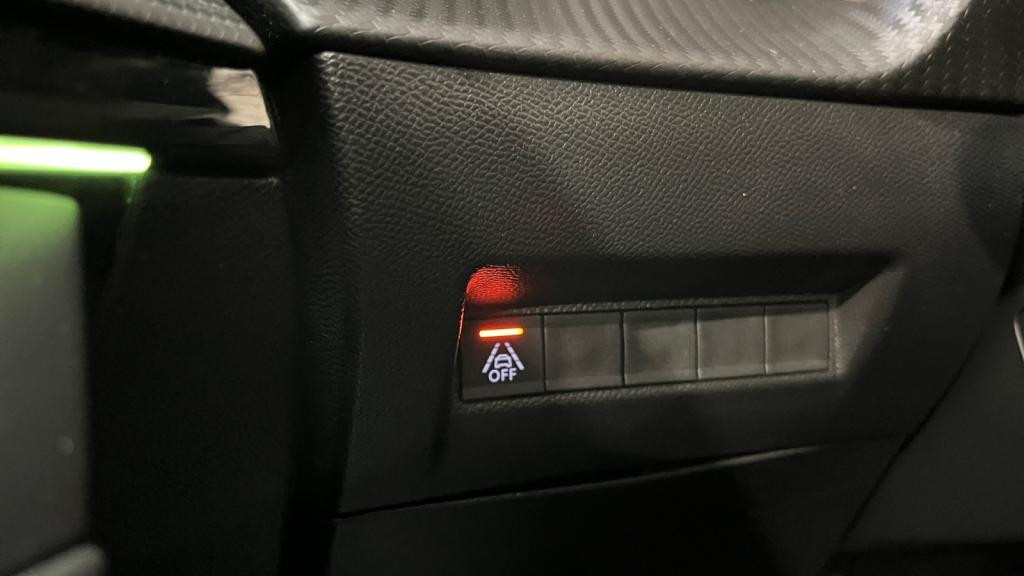 Nouvelle PEUGEOT 208 BlueHDi 100 II  GT - Toit Panoramque - Sièges Avant Chauffants