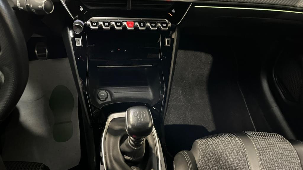 Nouvelle PEUGEOT 208 BlueHDi 100 II  GT - Toit Panoramque - Sièges Avant Chauffants