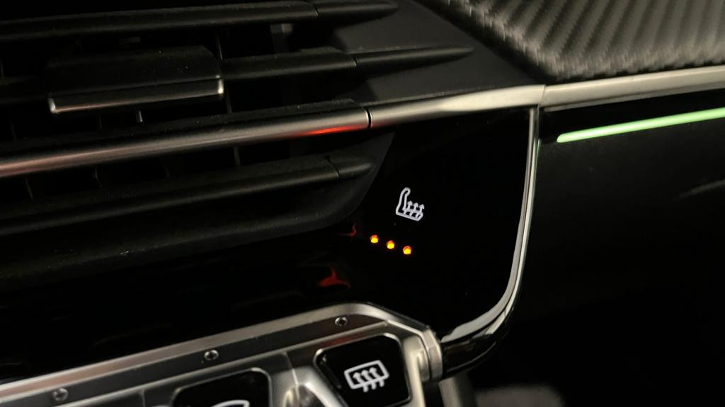 Nouvelle PEUGEOT 208 BlueHDi 100 II  GT - Toit Panoramque - Sièges Avant Chauffants