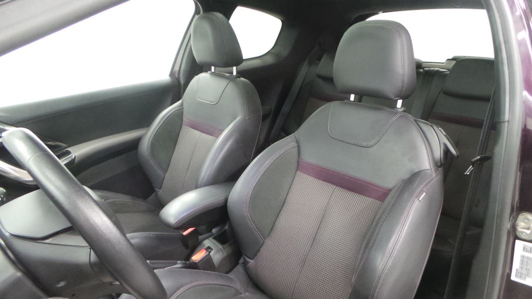 PEUGEOT 208 1.6 E-HDI115 FAP XY 3P