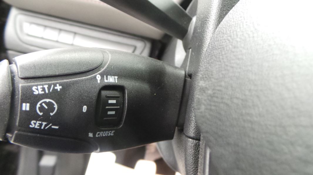 PEUGEOT 208 1.6 E-HDI115 FAP XY 3P