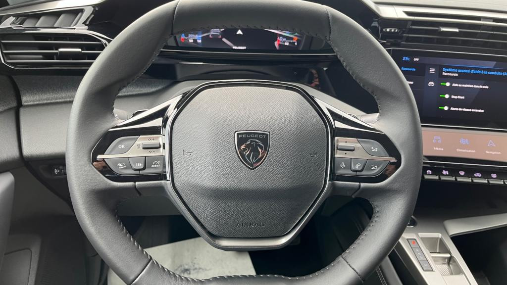 Nouvelle PEUGEOT 308  1.2i Hybrid - 145 - e-DCS6  III BERLINE Allure 