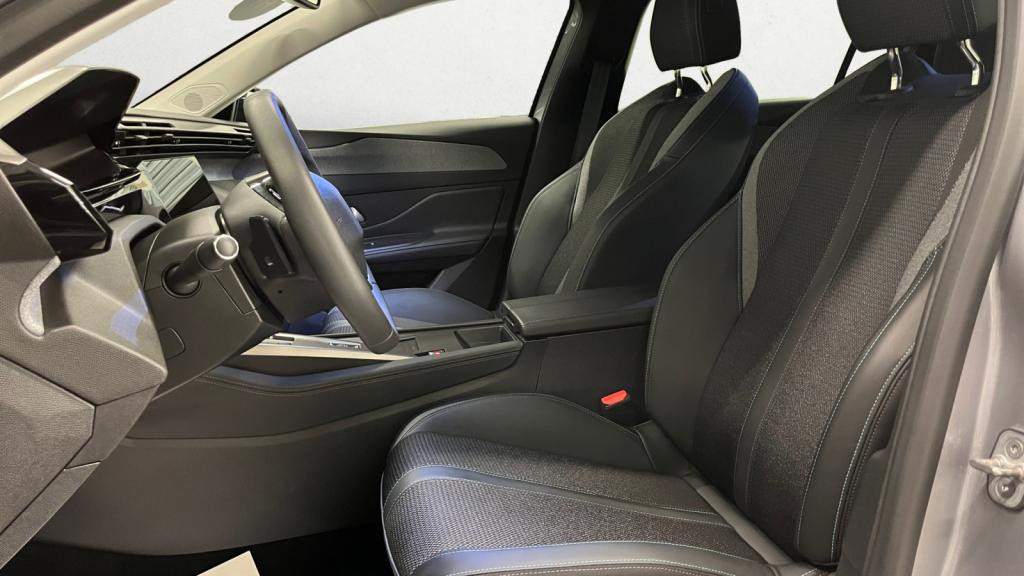 Nouvelle PEUGEOT 308  1.2i Hybrid - 145 - e-DCS6  III BERLINE Allure 