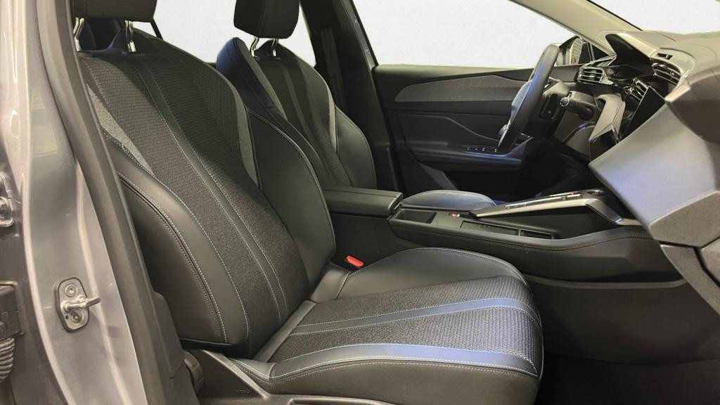 Nouvelle PEUGEOT 308  1.2i Hybrid - 145 - e-DCS6  III BERLINE Allure 