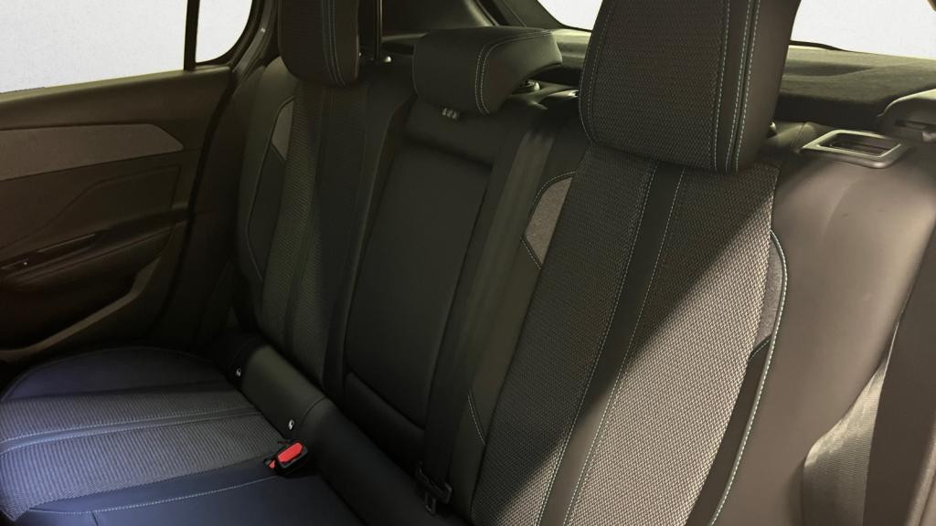 Nouvelle PEUGEOT 308  1.2i Hybrid - 145 - e-DCS6  III BERLINE Allure 