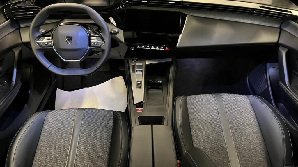 Nouvelle PEUGEOT 308  1.2i Hybrid - 145 - e-DCS6  III BERLINE Allure 