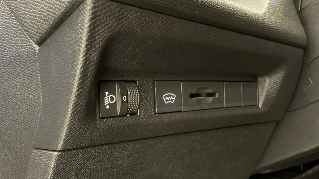 Nouvelle PEUGEOT 308  1.2i PureTech 12V S&S - 130 - EAT8  III BERLINE Allure Pack 