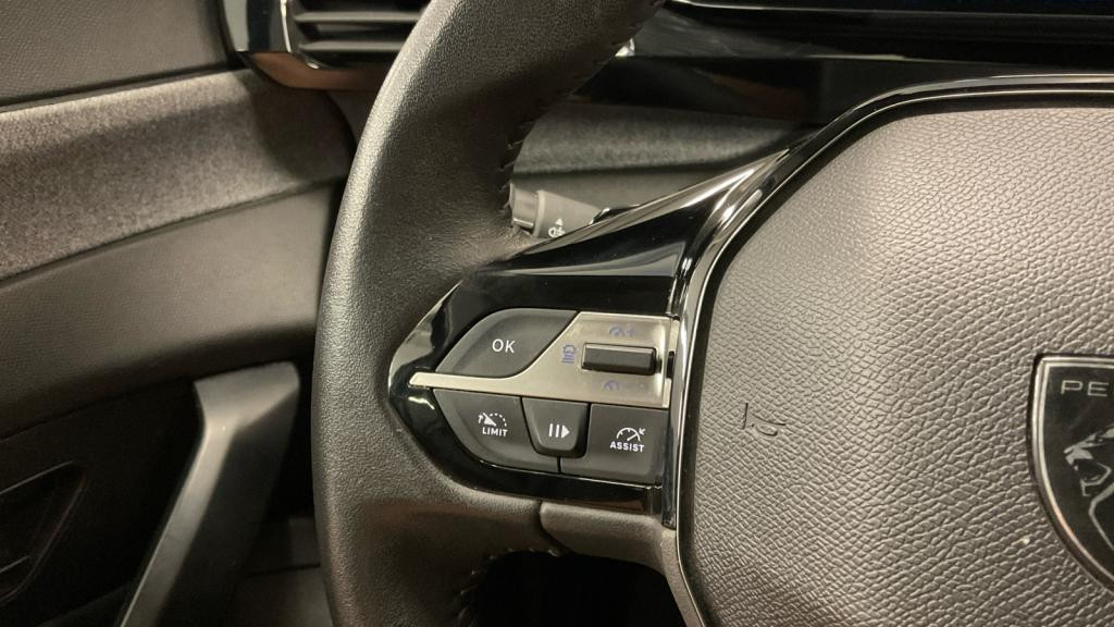 Nouvelle PEUGEOT 308  1.2i PureTech 12V S&S - 130 - EAT8  III BERLINE Allure Pack 