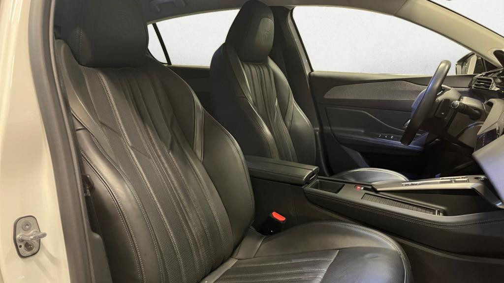 Nouvelle PEUGEOT 308  1.2i PureTech 12V S&S - 130 - EAT8  III BERLINE Allure Pack 