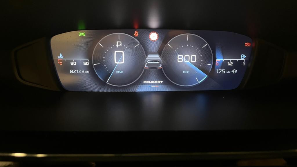 Nouvelle PEUGEOT 308  1.2i PureTech 12V S&S - 130 - EAT8  III BERLINE Allure Pack 