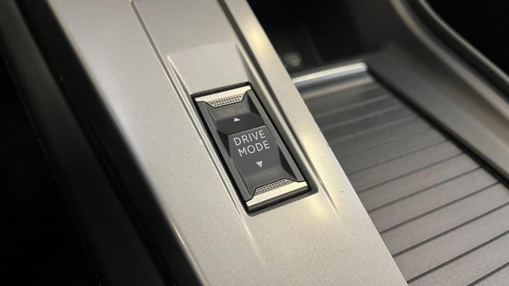 Nouvelle PEUGEOT 308  1.2i PureTech 12V S&S - 130 - EAT8  III BERLINE Allure Pack 