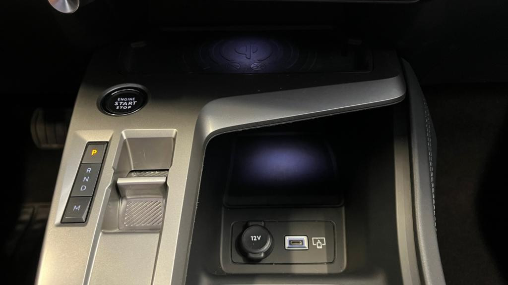 Nouvelle PEUGEOT 308  1.2i PureTech 12V S&S - 130 - EAT8  III BERLINE Allure Pack 